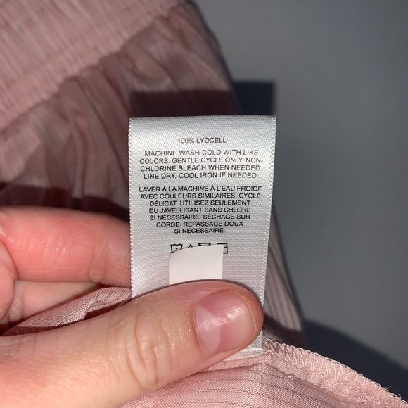 Express Skirt Pink Mini Flowy Transparent Small NWT - Picture 5 of 5